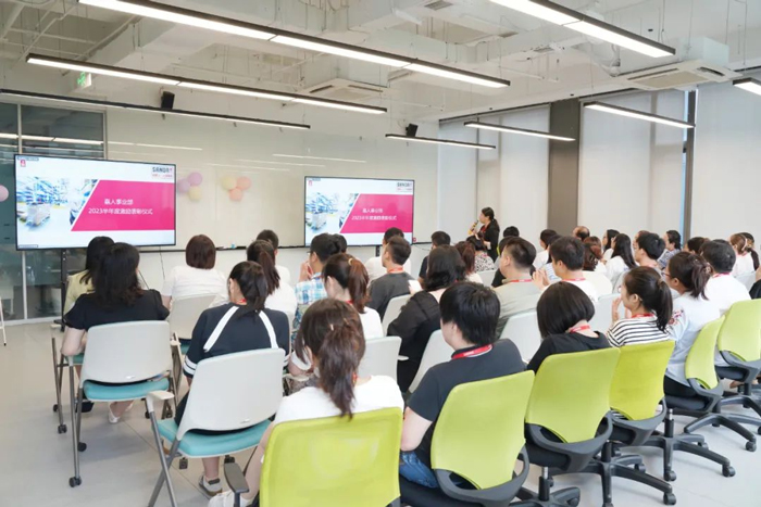 嘉人事(shì)業部2023半年(nián)度激勵表彰儀式