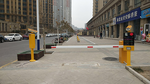 共享车位与数据互通 打造高效智能化的现代停车场服务